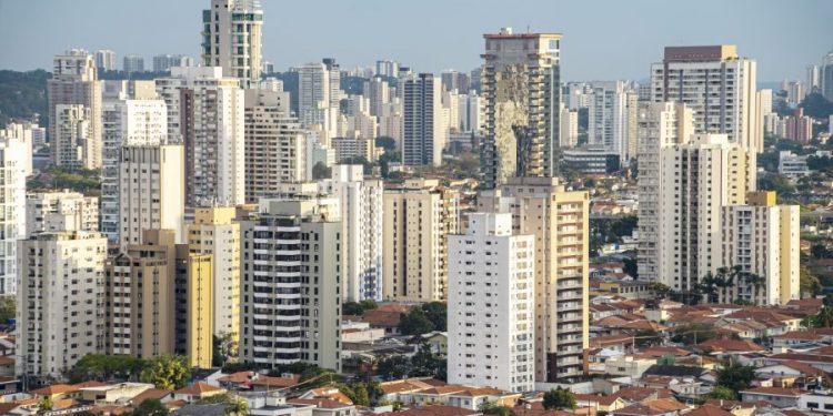 SP é a melhor cidade para abrir negócios de comércio e imóveis, diz pesquisa