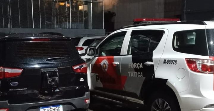 Suspeitos de participarem de quadrilha são presos após perseguição