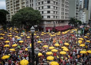 Foliões movimentaram R$ 2,9 bilhões durante os dias de festa de carnaval