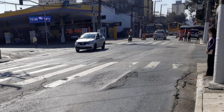 Após três anos de mudanças no trânsito, Avenida Celso Garcia evoluiu?