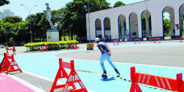 Ceret, no Anália Franco, oferece aulas gratuitas de patinação de terça e quinta