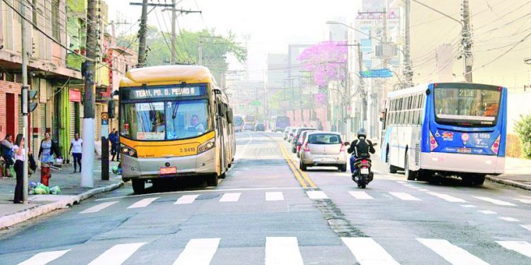 Secretaria não determina quando recape da Avenida Celso Garcia irá recomeçar