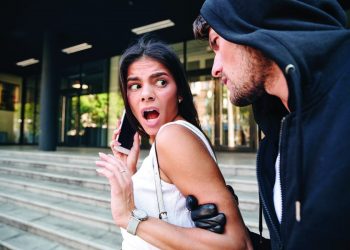 Furtos de celulares e golpes preocupam delegado e capitão no Tatuapé