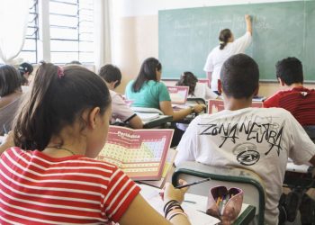 Concurso irá contratar 15 mil professores para a rede estadual