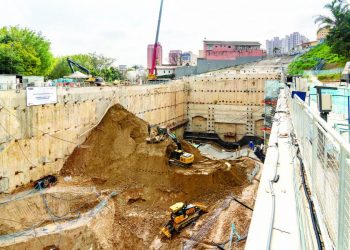 Moradores da Rua Antônio Carlos Martin criticam as intervenções do Metrô