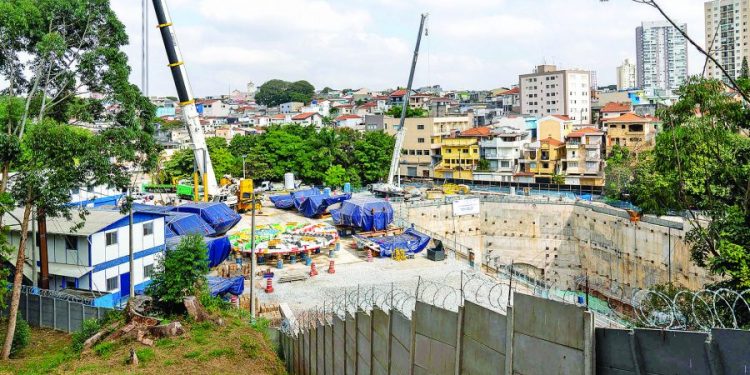 Explosão em obra do Metrô Rapadura apavora quem vive no Jardim Têxtil