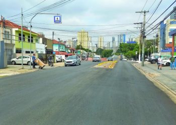 Moradores do Parque São Jorge reclamam de perigo de acidentes na Rua Simas Pimenta