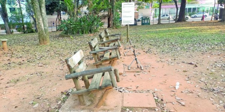 Usuários do Ceret denunciam péssimo cuidado com aparelhos para a terceira idade