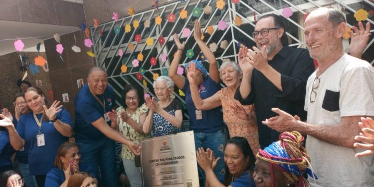 Centro Dia para Idosos na Mooca oferece café, almoço, lanche e aulas