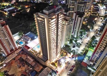 Porte realiza a entrega do Syrah Anália Franco