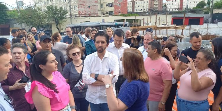 Ricardo Nunes marca presença em Itaquera para acompanhar obras