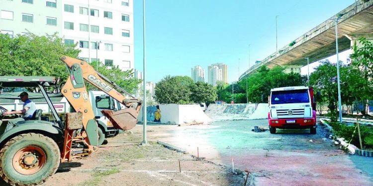 Praça do Parque São Jorge receberá quase R$ 400 mil em obras já iniciadas