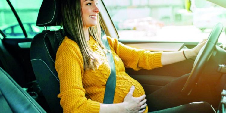 Subprefeitura e Detran geram desinformação sobre cartão de estacionamento para gestante