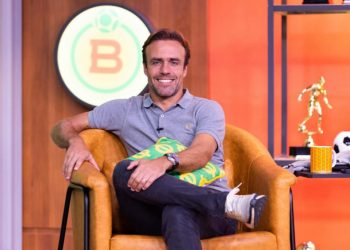 Roger Flores segue desbravando a tevê