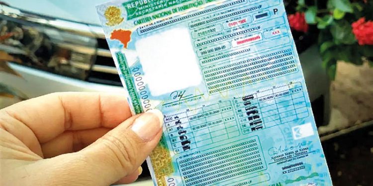 Detran comemora a queda no número de fraudes na emissão de CNHs