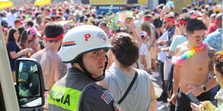 Carnaval terá policiamento com PMs de carro, a pé e à paisana