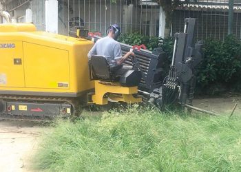 Praça Juan Carlo Guardiola é beneficiada com iluminação