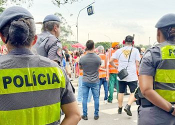 Furtos e roubos de celulares caem em eventos de carnaval