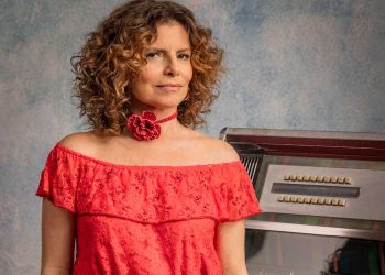 Debora Bloch voltará em “No Rancho Fundo”