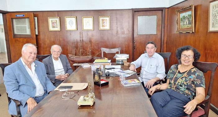 Doação de livro ‘História do Tatuapé’ chega ao Instituto Histórico e Geográfico de SP