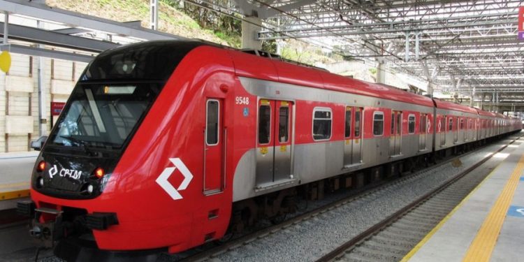 Estação Tatuapé, da CPTM, quer saber como as mulheres se sentem no transporte