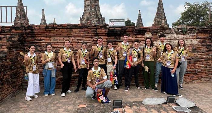 Alunos do Colégio Objetivo Penha representaram o Brasil na Tailândia