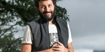 No elenco da série “Matches”, Pedroca Monteiro valoriza interação com colegas de elenco