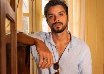 Rodrigo Simas tem sua atenção voltada para a trama de “Renascer”