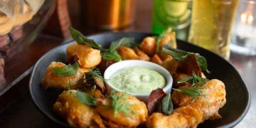 Cão Véio Tatuapé renova cardápio com sabores assinados pelo Henrique Fogaça