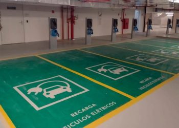 Carros elétricos: novas regras do Corpo de Bombeiros geram polêmica