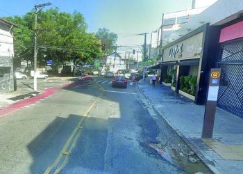 Moradores e motoristas pedem recapeamento da Rua Templários