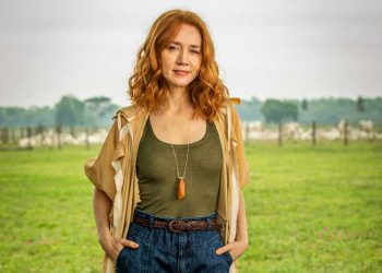 Camila Morgado exalta o ineditismo de Dona Patroa na sua carreira