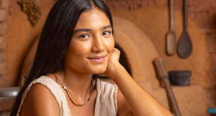 Dandara Queiroz faz sua estreia nas novelas na trama de “No Rancho Fundo”