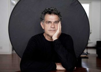 Eduardo Moscovis se diverte com o avarento Quintino Ariosto