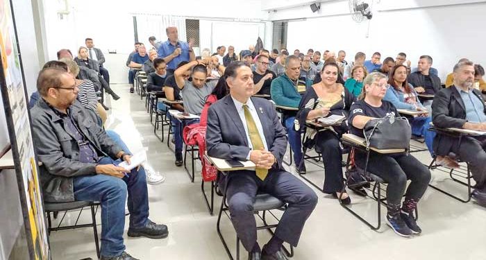 Conseg Tatuapé reúne representantes de órgãos para ajudar moradores