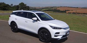 BYD atualiza visual e conteúdo o SUV elétrico Tan