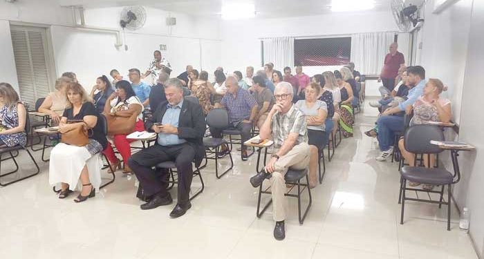 Moradores pedem a presença de vereadores e deputados no Conseg Tatuapé