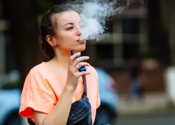 Vape causa até seis vezes mais nicotina no organismo