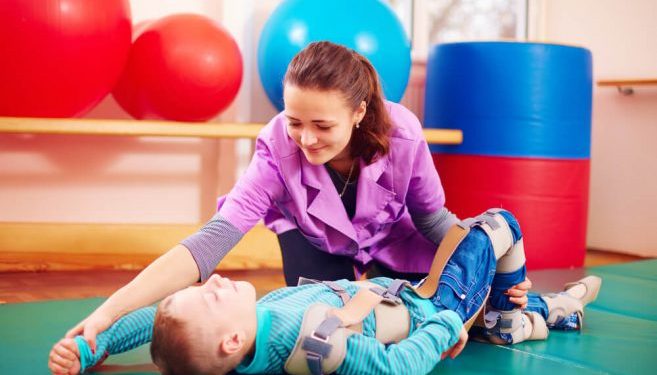 Justiça determina que plano de saúde ofereça atendimento domiciliar à criança com paralisia cerebral