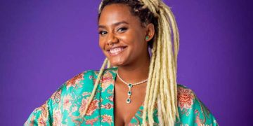 Jessica Ellen tem lembrado de seus passos iniciais na trajetória artística