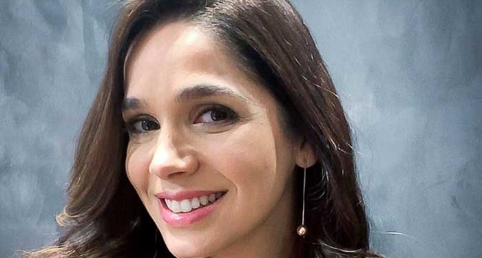 Sabrina Petraglia está de volta às novelas em “Família é Tudo”