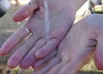 ÁGUA TRATADA: desperdício poderia abastecer 54 milhões de brasileiros