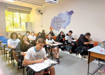 Colégio Drummond oferece dupla diplomação