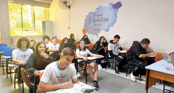 Colégio Drummond oferece dupla diplomação