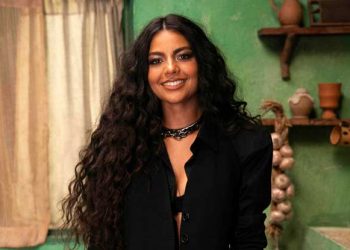 Larissa Bocchino estreia no posto de protagonista