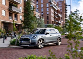 Nova geração do Mini Countryman SE ALL4 passa a ser 100% elétrico