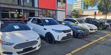 Policiais do 30º DP apreendem mais dez veículos do crime organizado