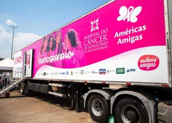 Unidade Móvel da ONG Américas Amigas Inicia Campanha Outubro Rosa