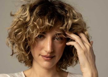 Alli Wollow percorreu um longo caminho até chegar ao elenco de “O Jogo que Mudou a História”