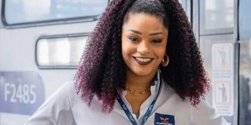 Juliana Alves tem bastante material para construir a batalhadora Cida, de “Volta por Cima”